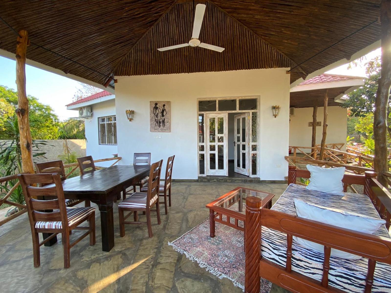 Hotel Villa Malindi Exterior photo